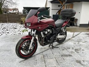 Yamaha FZS 600 Fazer