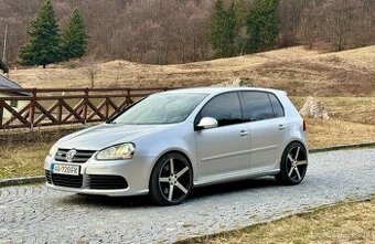 Golf R32 4motion manuál