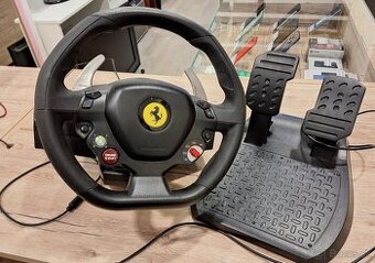 Volant a pedále Thrustmaster ferrari 458 rw xbox 360