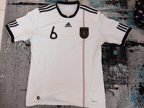 Predám Nemecký dres Khedira 2010