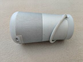 Bose Soundlink Revolve + 2 bluetooth reproduktor.