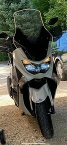 Yamaha N-Max