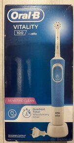 Zubná kefka Oral-B Vitality 100 Sensi Ultra Thin Blue