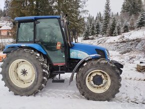 New Holland, traktor