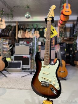 Fender Vintera I 60s Stratocaster RW 3-Color Sunburst