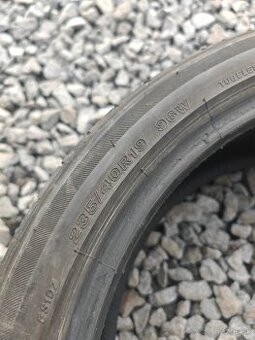 Letné pneumatiky 235/40 R19