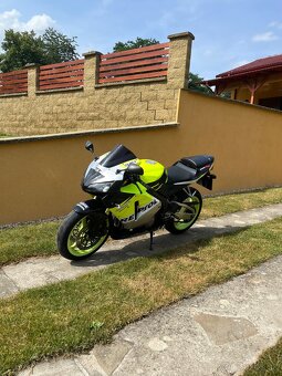 Honda CBR 600RR v TP 25KW