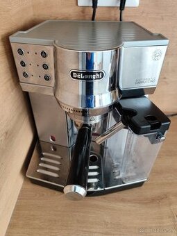 Pákový kávovar DELONGHI EC 850M