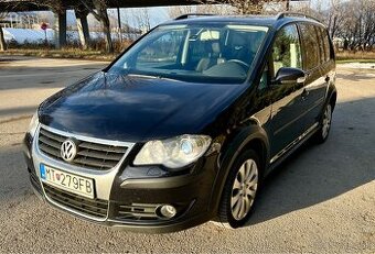 Volkswagen Touran CROSS 2.0 TDI, DSG, WEBASTO