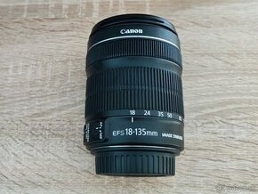 Canon EF-S 18-135mm f/3,5-5,6 IS STM