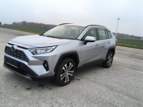 Toyota RAV 4, 2,0 benzín