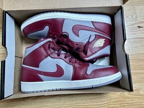 NOVE NIKE AIR JORDAN 1 MID RED WINE (45-11)