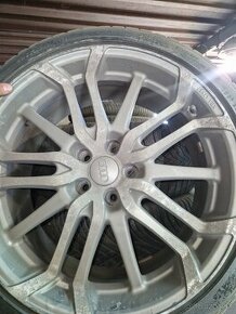 Disky s pneu 235/35 r19 - 1