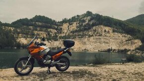 ZNÍŽENÁ CENA - Predám motocykel Honda XL125V Varadero