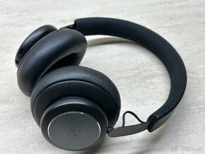 Bang & Olufsen BeoPlay H4