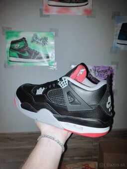 Air Jordan 4