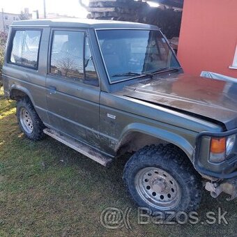 Mitsubishi pajero1 2.5td