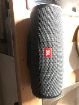 JBL Charge Essential 2