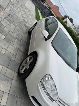 Predám volkswagen golf 5 1.4 16v benzín