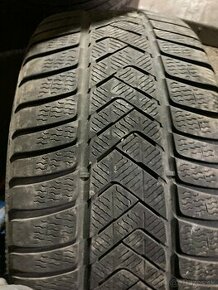 255/40R20 zimne - 1