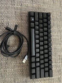 PREDAM KLAVESNICU RAZER MINI HUTSMAN