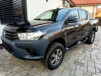 TOYOTA HILUX 2.4DI-D - PREDAJ AJ NA SPLÁTKY