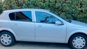 OPEL ASTRA H1,7 - 1