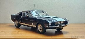 FORD MUSTANG 1:8 Deagostini