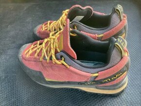 La Sportiva BoulderX - 1