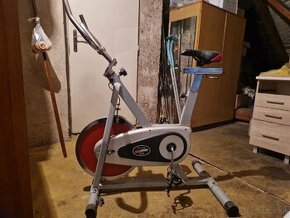 Stacionárny bicykel spin bike DM 4600