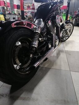 Suzuki Intruder 1400 Custom