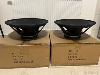 Berhinger Subwoofer 800W Výkon 400W RMS 18"