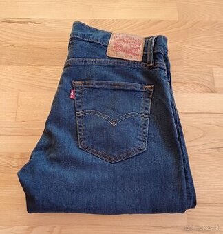 Levis tmavomodré slim fit strečové