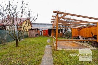 Pozemok s chatkou v záhradkarskej oblasti o rozlohe 400m2