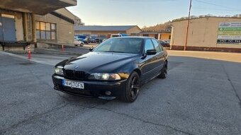 BMW E39 530i