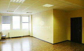 Reprezentatívna kancelária s výmerou 47 m2, v  centre mesta