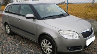 Škoda Fabia II (COMBI) 1,2HTP Benzín, M5, ELEGANCE,