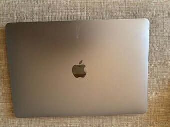 Predám MacBook Pro 13 2017 - 1