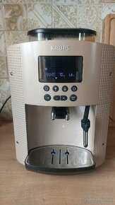 Plnoautomatický kávovar KRUPS ESSENTIAL DISPLAY EA815A10 - 1