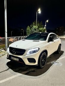 Mercedes Benz GLE Coupe 350d AMG Packet Orange art edition