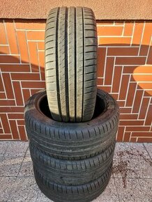 Michelin Pilot Sport 4ks letné 235/45/ZR18.