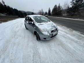 Toyota Yaris 3d.