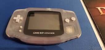 Nintendo Gameboy Advance plus hry.