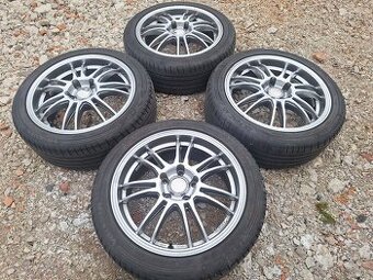 215/45/R17  5x114,3