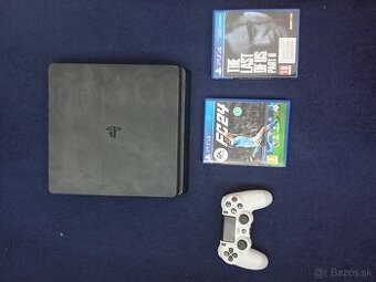 Playstation 4 Slim