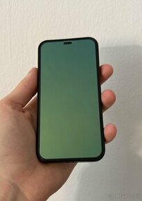 Predám iPhone 12 mini + 9 krytov a 7 ochranných skiel