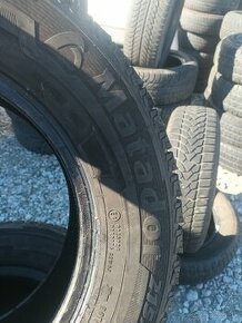 215/65r15C - 1