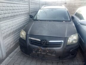 Predam Toyota Avensis 4d4 kombi diesel 85kw