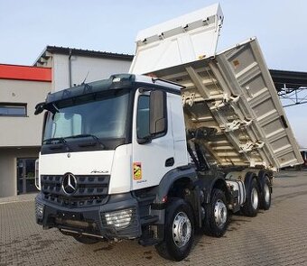 9133 - Mercedes Benz Arocs 3243 - 8x4 – Meiller S2 + Bordmat