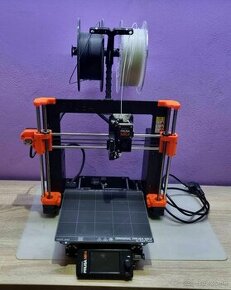 3D tlaciaren prusa mk4 - 1